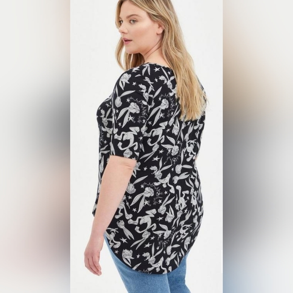 TORRID Looney Tunes Bugs Bunny Super Soft Favorite Tunic! NWT! - Picture 4 of 9